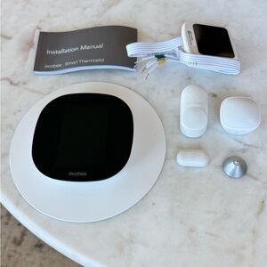 Ecobee Smart Thermostat - Black and White